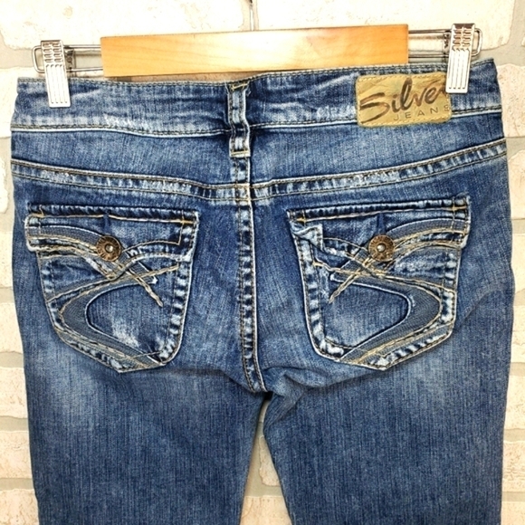 SILVER "Tuesday Flap" Distressed Low Rise Jeans Size 27 - Picture 3 of 10